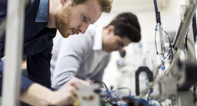 manutenzione assistenza laboratorio riparazioni elettroniche, riparazione macchinari, manutenzione elettronica